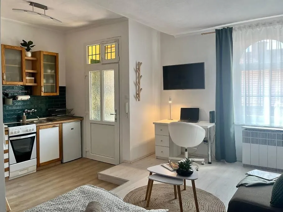 Apartment Edna Studio With Balcony Budapest Hungary